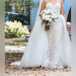 Lee Petra Bella Wedding Dress